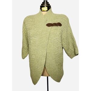 Fenn Wright Manson Women’s Green Angora Rabbit Hair Shawl Sweater Buckle Winter